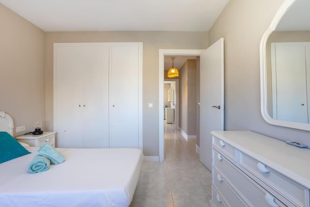 Apto. Brisa Marina Piscina+parking A 5' Del Arenal Appartement Platja de Larenal